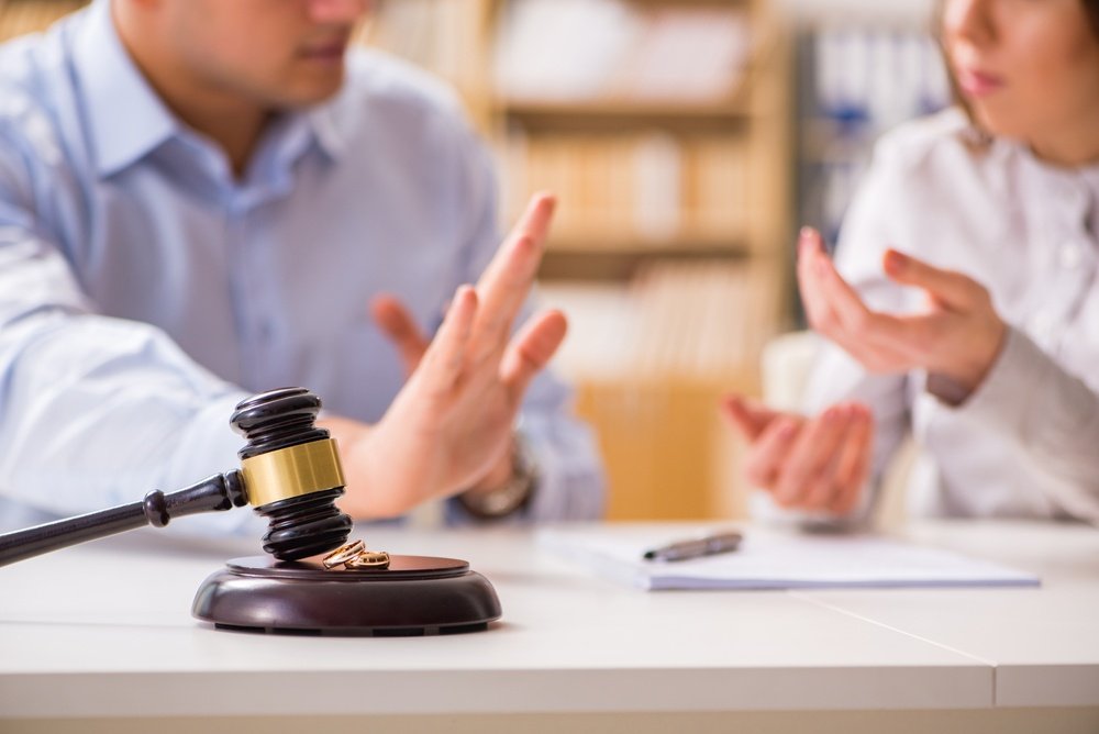 couple in the court